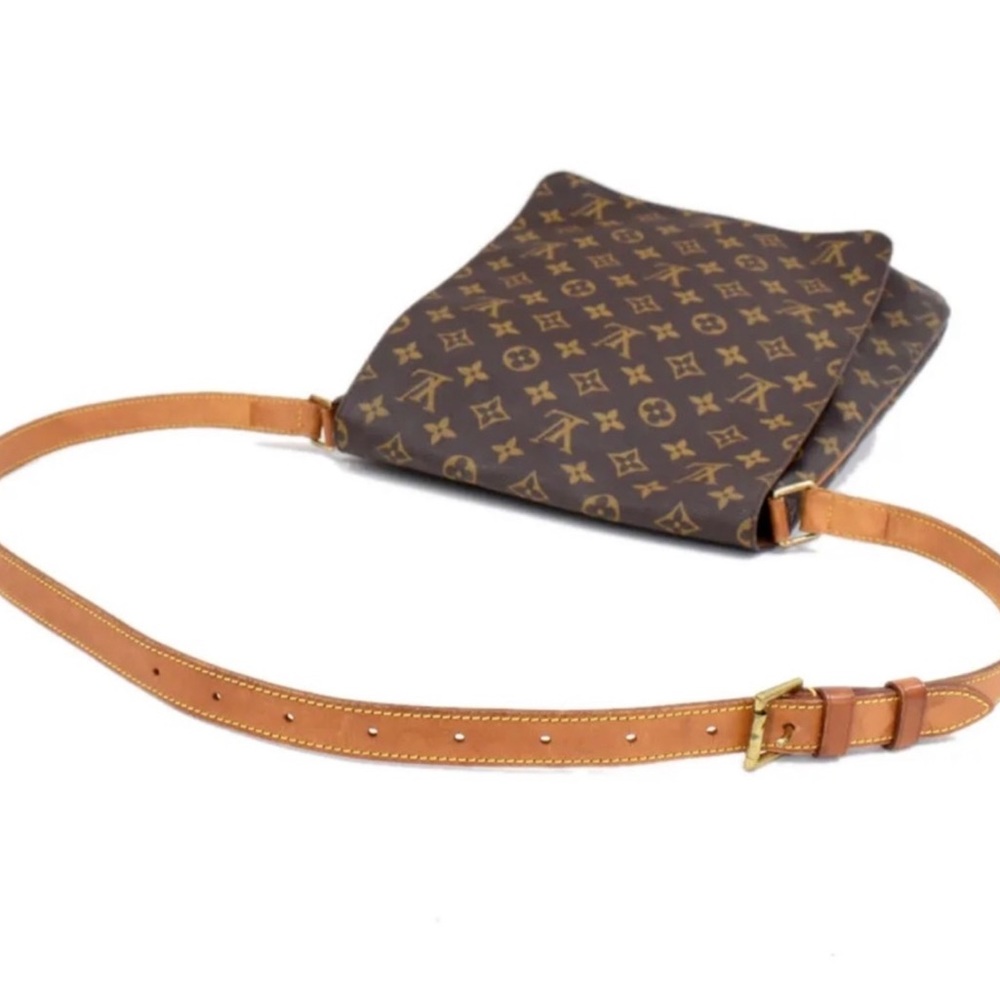 LOUIS VUITTON Monogram Musette Crossboy Bag - Picture 3 of 12